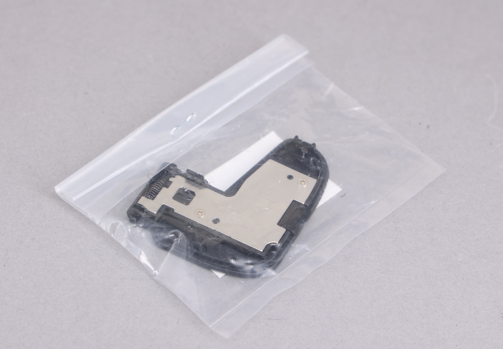 Canon Batteriefachdeckel zu EOS RP oder R8